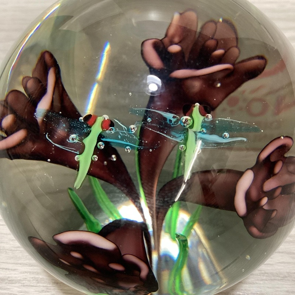DYNASTY GALLERY‎ Art Deco Glass Paperweight 3x3" Multicolor Flowers & Dragonfly